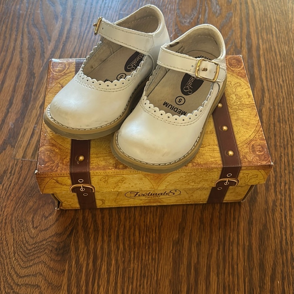 Footmates Allie Mary Jane size 5